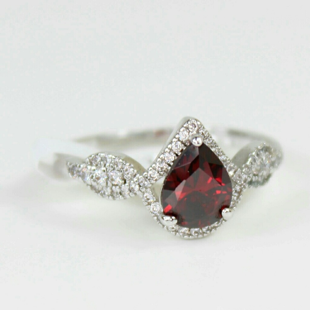 Simulated Ruby and CZ Ring